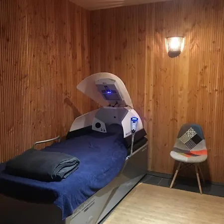 Alojamento de Acomodação e Pequeno-almoço Le Volcan Des Sens, D'hotes De Luxe Et Privatif Torsiac