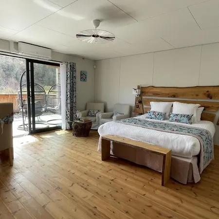 לינה וארוחת בוקר Le Volcan Des Sens, D'hotes De Luxe Et Privatif 4*