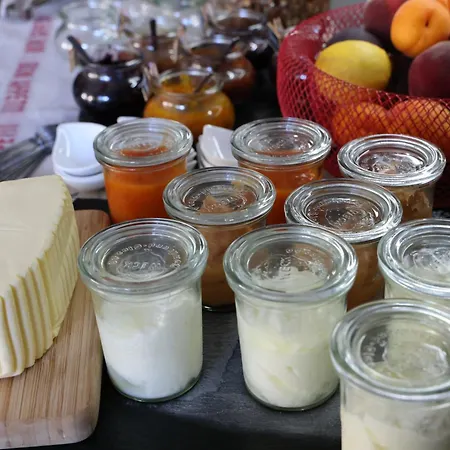 Le Volcan Des Sens, D'hotes De Luxe Et Privatif Bed & Breakfast