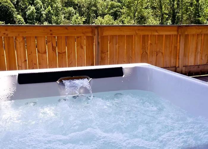 B&B Le Volcan Des Sens, D'hotes De Luxe Et Privatif Torsiac