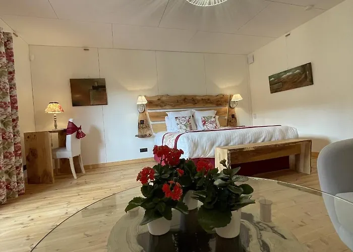 Le Volcan Des Sens, D'hotes De Luxe Et Privatif B&B 4*