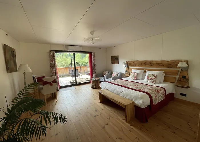 Le Volcan Des Sens, D'hotes De Luxe Et Privatif B&B 4*